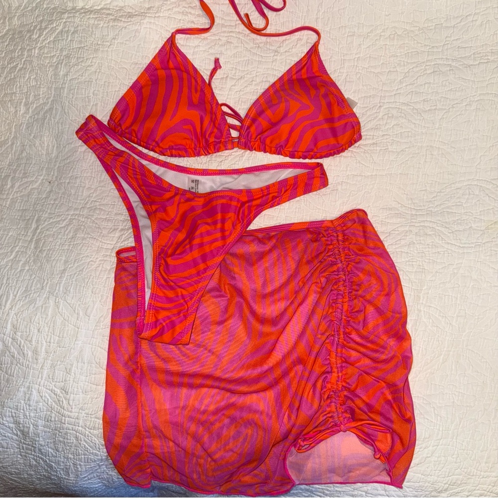 SHEIN Vibrant Zebra Print Bikini Set